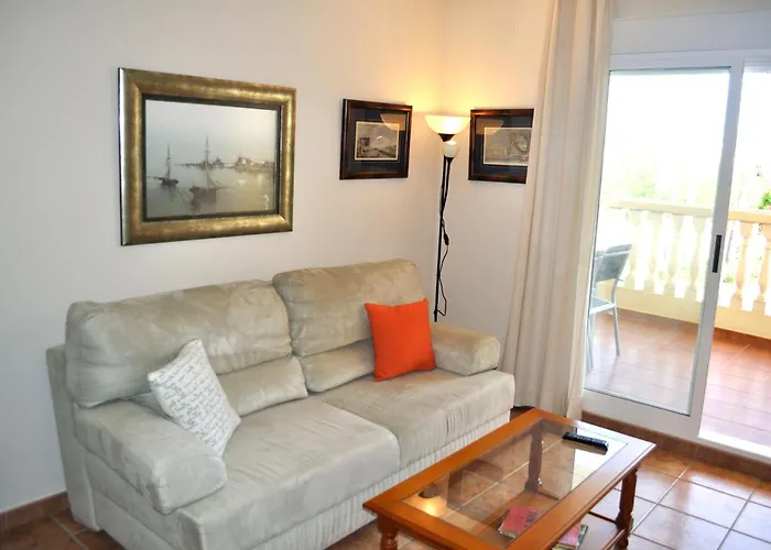 Appartement Dania, 2 By Bookindenia