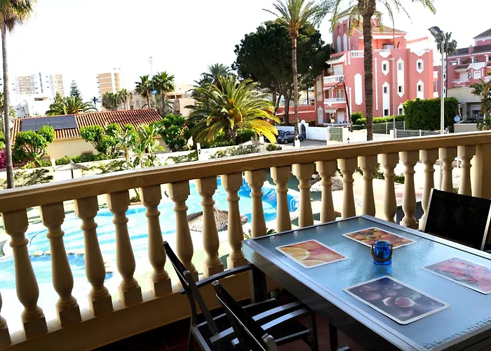 Dania, 2 By Bookindenia Appartement